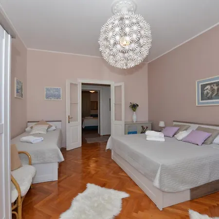 Nikki Kolovare Apartment