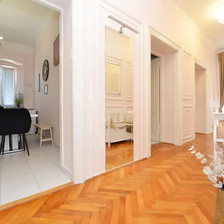 Apartment Nikki Kolovare Zadar