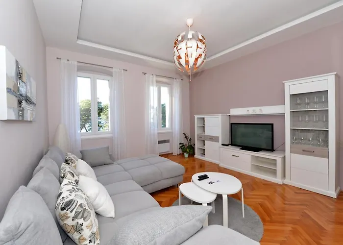 Apartamento Nikki Kolovare *